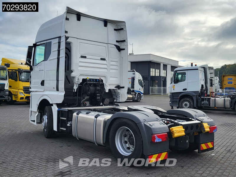 MAN TGX 18.480 4X2 NEW! GX Standklima LED 2x Tanks ACC Euro 6 - Tracteur routier: photos 2 MAN TGX 18.480 4X2 NEW! GX Standklima LED 2x Tanks ACC Euro 6 - Tracteur routier: photos 2