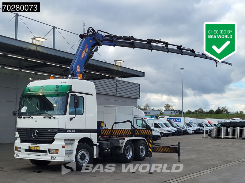 Mercedes-Benz Actros 2543 Actros 6X2 NL-Truck Liftachse 3-Pedals Kran 9x Extensions PM 40 SP 2010 + Winch Euro 3 - Tracteur routier: photos 1 Mercedes-Benz Actros 2543 Actros 6X2 NL-Truck Liftachse 3-Pedals Kran 9x Extensions PM 40 SP 2010 + Winch Euro 3 - Tracteur routier: photos 1