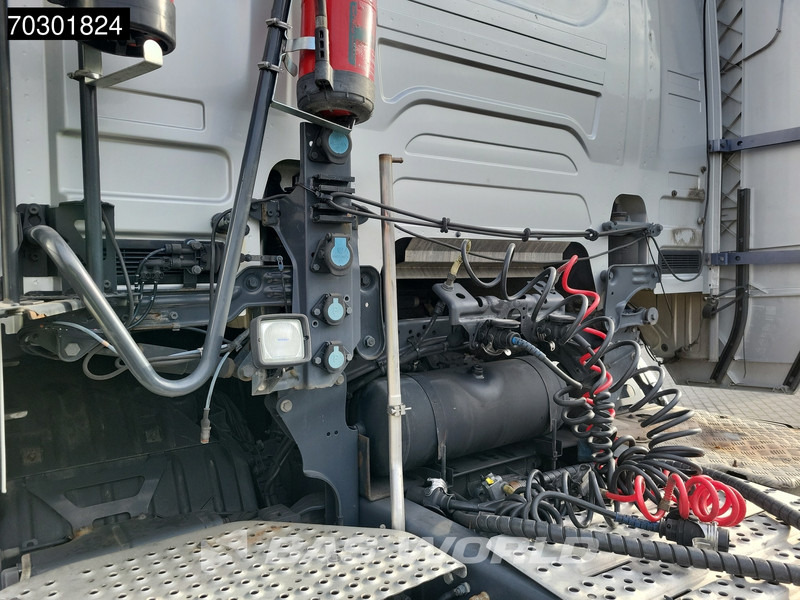 Scania R410 4X2 LNG! Retarder 2x Tanks - Tracteur routier: photos 5 Scania R410 4X2 LNG! Retarder 2x Tanks - Tracteur routier: photos 5