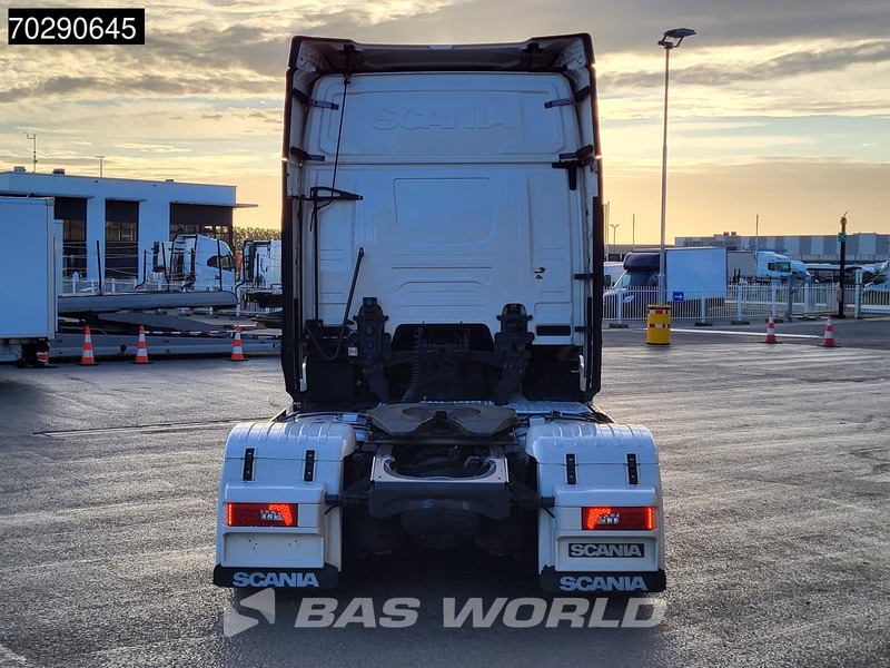Scania R450 4X2 Mega Retarder 2x Tanks LED Standklima Euro 6 - Tracteur routier: photos 3 Scania R450 4X2 Mega Retarder 2x Tanks LED Standklima Euro 6 - Tracteur routier: photos 3