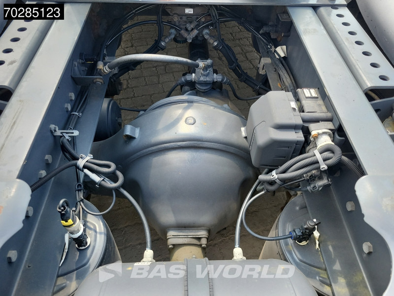 Scania R450 R 4X2 NL-Truck 2x Tanks Standklima Navi Xenon - Tracteur routier: photos 5 Scania R450 R 4X2 NL-Truck 2x Tanks Standklima Navi Xenon - Tracteur routier: photos 5