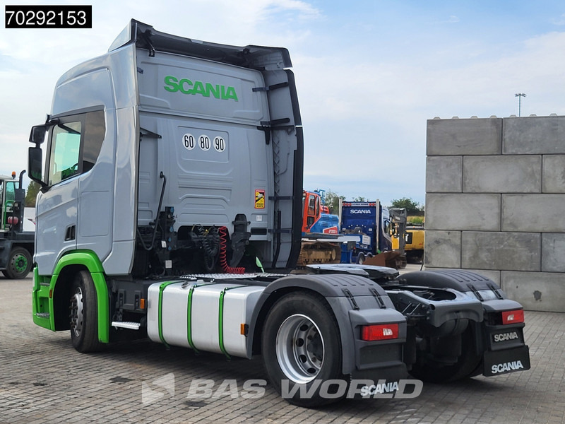 Scania R450 R 4X2 Retarder 2x Tanks ACC Standklima Navi Euro 6 - Tracteur routier: photos 2 Scania R450 R 4X2 Retarder 2x Tanks ACC Standklima Navi Euro 6 - Tracteur routier: photos 2