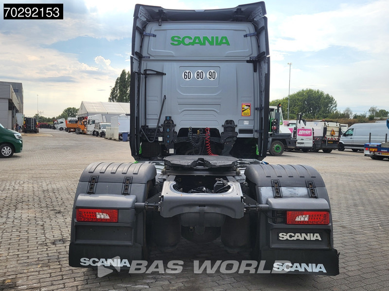 Scania R450 R 4X2 Retarder 2x Tanks ACC Standklima Navi Euro 6 - Tracteur routier: photos 3 Scania R450 R 4X2 Retarder 2x Tanks ACC Standklima Navi Euro 6 - Tracteur routier: photos 3