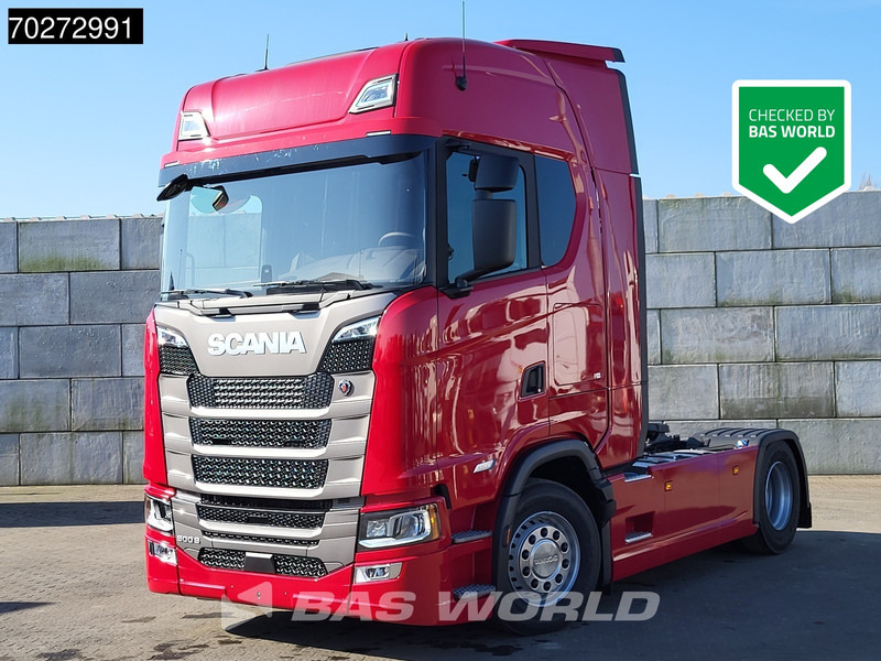 Scania S500 4X2 NEW! Retarder 2xTanks LED ACC Standklima Euro 6 - Tracteur routier: photos 1 Scania S500 4X2 NEW! Retarder 2xTanks LED ACC Standklima Euro 6 - Tracteur routier: photos 1