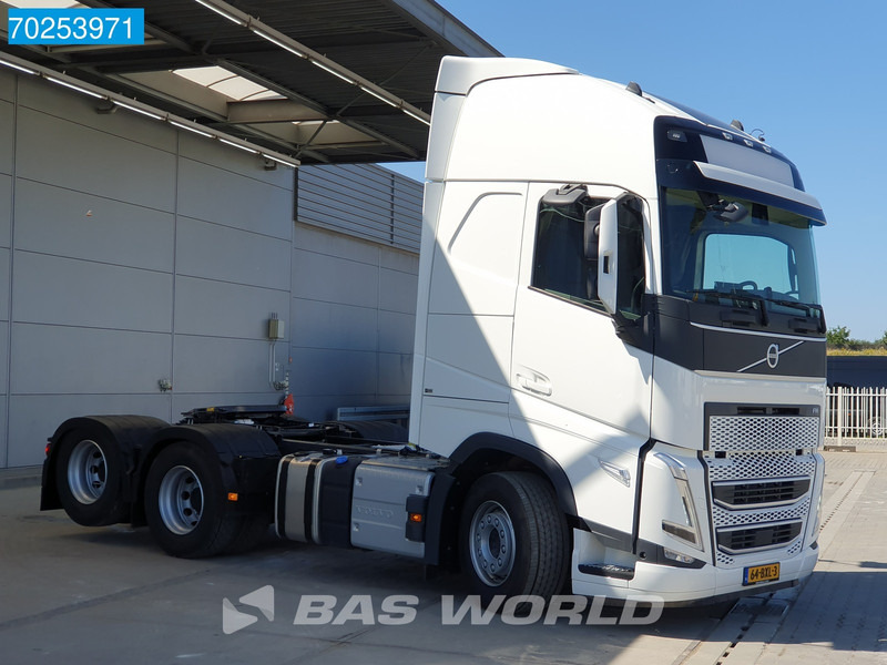 Volvo FH 460 6X2 NL-Truck XL VEB+ 2x Tanks ACC Navi LED - Tracteur routier: photos 3 Volvo FH 460 6X2 NL-Truck XL VEB+ 2x Tanks ACC Navi LED - Tracteur routier: photos 3