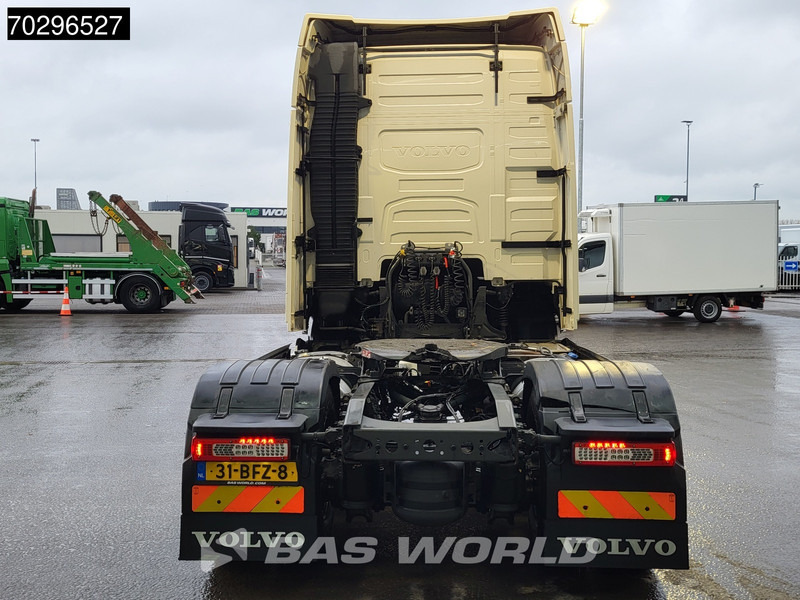 Volvo FH 460 FH 4X2 NL-Truck APK VEB+ VDS 2xTanks Alcoa's ACC Xenon Euro 6 - Tracteur routier: photos 3 Volvo FH 460 FH 4X2 NL-Truck APK VEB+ VDS 2xTanks Alcoa's ACC Xenon Euro 6 - Tracteur routier: photos 3