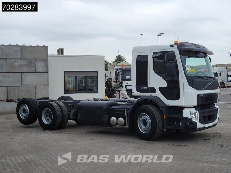 Volvo FE 320 FE 6X2 Retarder 2xTanks CNG Euro 6 - Châssis cabine: photos 3 Volvo FE 320 FE 6X2 Retarder 2xTanks CNG Euro 6 - Châssis cabine: photos 3