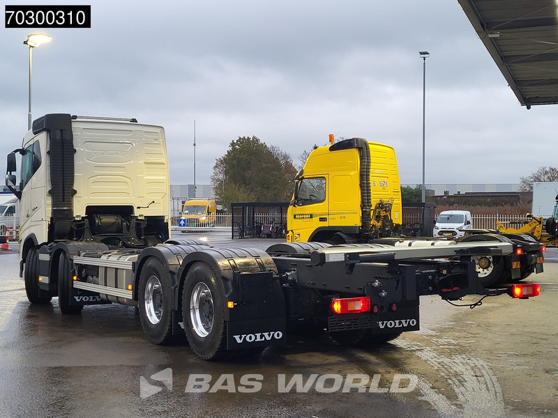 Volvo FH16 750 FH 8X4 NEW 8x4 chassis! Air suspension Big-Axle Automatic VEB+ Euro 6 - Châssis cabine: photos 2 Volvo FH16 750 FH 8X4 NEW 8x4 chassis! Air suspension Big-Axle Automatic VEB+ Euro 6 - Châssis cabine: photos 2