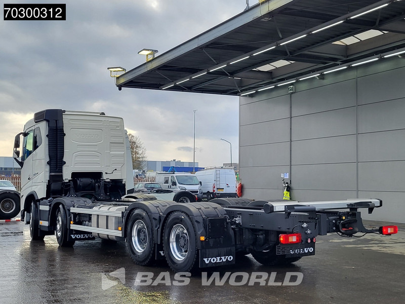 Volvo FH16 750 FH16 8X4 NEW 8x4 chassis! Air suspension Big-Axle Automatic VEB+ Euro 6 - Châssis cabine: photos 2 Volvo FH16 750 FH16 8X4 NEW 8x4 chassis! Air suspension Big-Axle Automatic VEB+ Euro 6 - Châssis cabine: photos 2