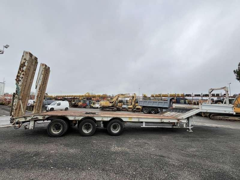 Semi-remorque surbaissé Actm 3 ESSIEUX: photos 6 Semi-remorque surbaissé Actm 3 ESSIEUX: photos 6