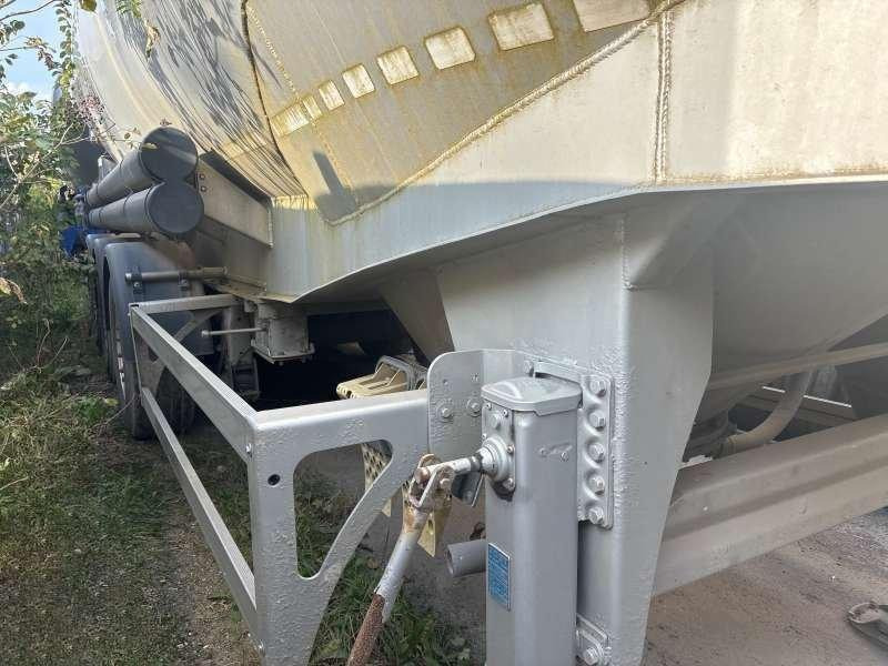 Ardor 3 ESSIEUX - Semi-remorque citerne: photos 5 Ardor 3 ESSIEUX - Semi-remorque citerne: photos 5