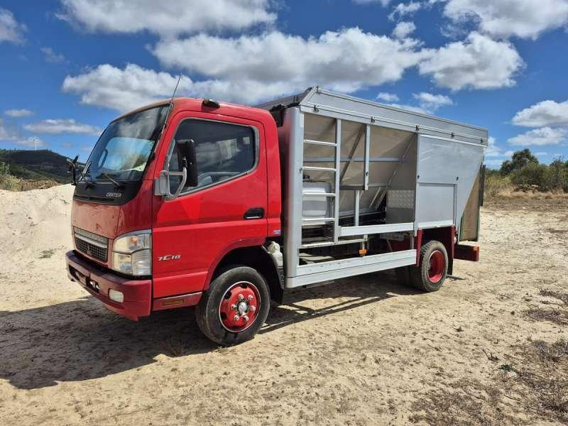 Mitsubishi FUSO CANTER 7C18 - Camion: photos 1 Mitsubishi FUSO CANTER 7C18 - Camion: photos 1