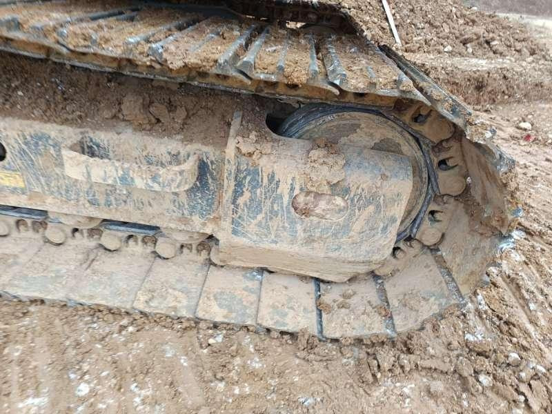 Pelle sur chenille Doosan DX140LC-5: photos 9