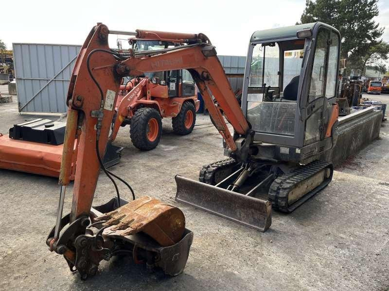 Hitachi ZX25 CLR - Mini pelle: photos 2 Hitachi ZX25 CLR - Mini pelle: photos 2