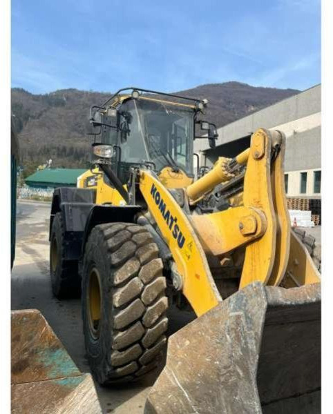 Komatsu Chargeur sur Pneus WA320-7 - Chargeuse sur pneus: photos 4 Komatsu Chargeur sur Pneus WA320-7 - Chargeuse sur pneus: photos 4