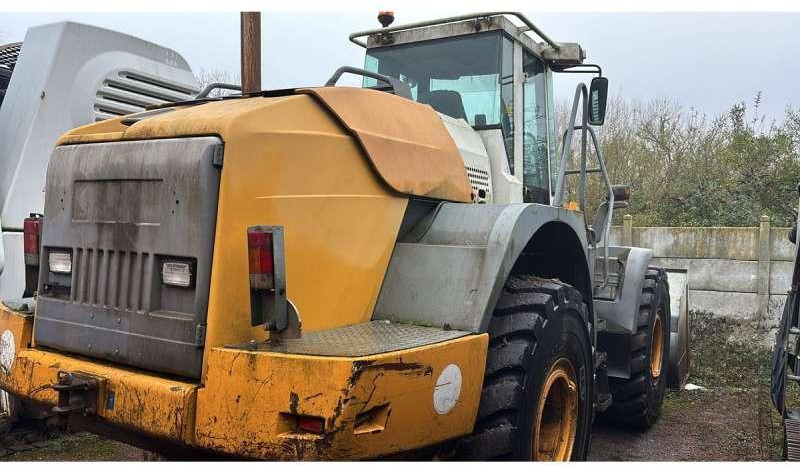 Liebherr L544 2PLUS2 - Chargeuse sur pneus: photos 2 Liebherr L544 2PLUS2 - Chargeuse sur pneus: photos 2