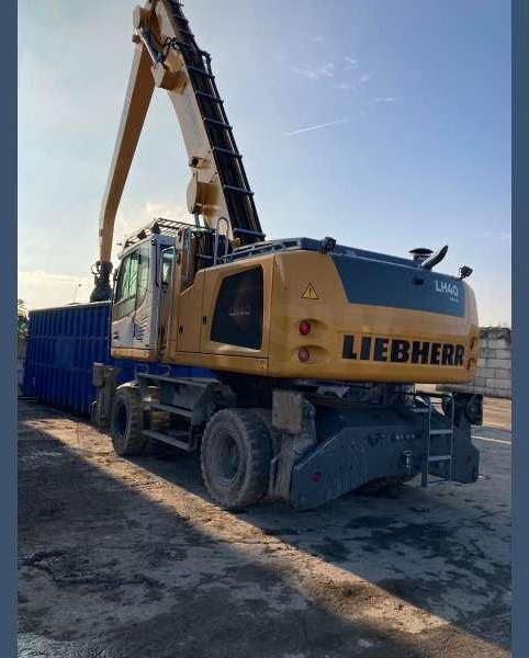 Liebherr LH40M LITRONIC - Pelle de manutention: photos 5 Liebherr LH40M LITRONIC - Pelle de manutention: photos 5