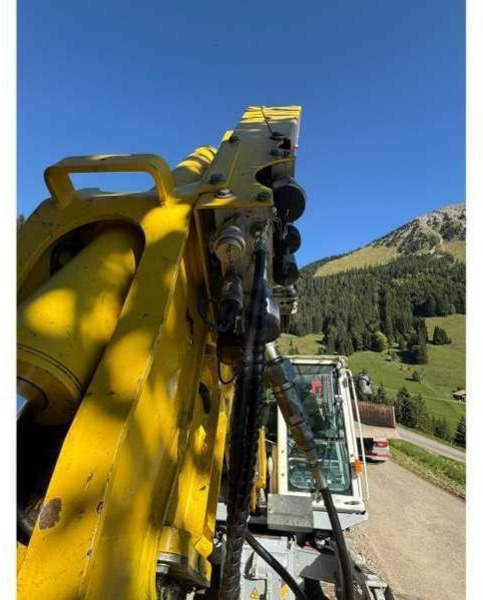 MENZI MUCK M525 - Pelle araignée: photos 3 MENZI MUCK M525 - Pelle araignée: photos 3