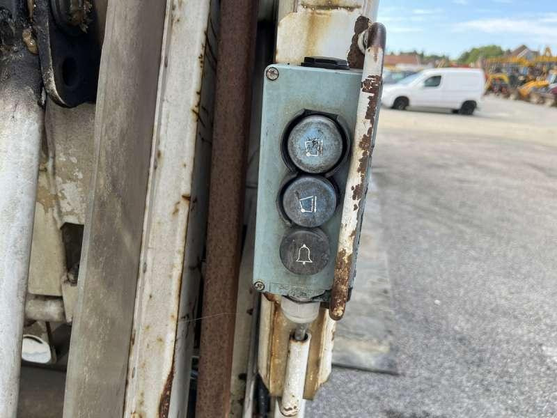 Benne à ordures ménagères Mercedes AXOR 2533: photos 36