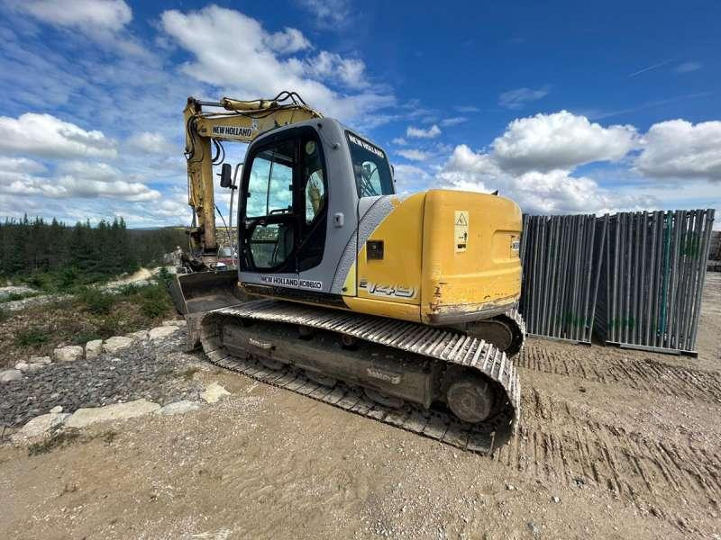 New Holland E145 - Pelle sur chenille: photos 3 New Holland E145 - Pelle sur chenille: photos 3