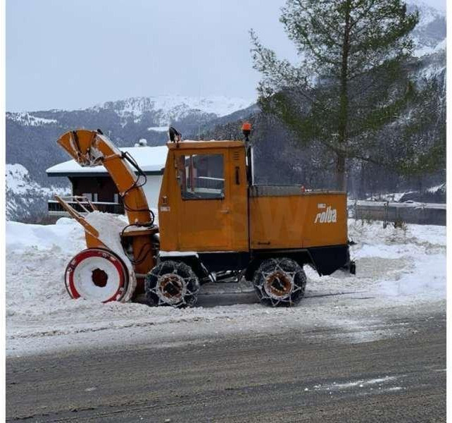 Rolba R200 - Engin de déneigement: photos 1 Rolba R200 - Engin de déneigement: photos 1