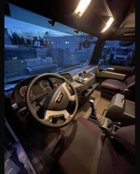 Tracteur routier MAN TGX 33.480: photos 12