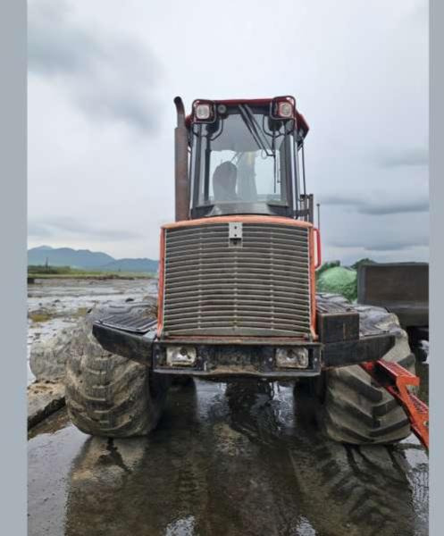 VALMET 840.4 - Tracteur forestier: photos 5 VALMET 840.4 - Tracteur forestier: photos 5