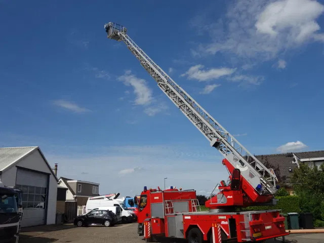 DAF LF 55.250 METZ 30 meter - Camion de pompier: photos 1 DAF LF 55.250 METZ 30 meter - Camion de pompier: photos 1