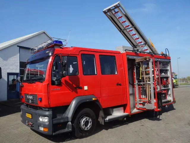 MAN LE 250 godiva pump with holmatro set - Camion de pompier: photos 2 MAN LE 250 godiva pump with holmatro set - Camion de pompier: photos 2