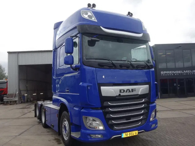 DAF XF 530 FTS 6X2 10 TYERS - Tracteur routier: photos 2 DAF XF 530 FTS 6X2 10 TYERS - Tracteur routier: photos 2