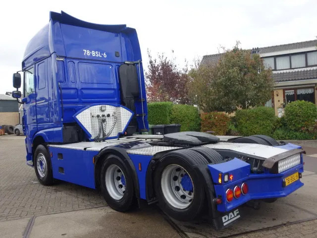 DAF XF 530 FTS 6X2 10 TYERS - Tracteur routier: photos 4 DAF XF 530 FTS 6X2 10 TYERS - Tracteur routier: photos 4