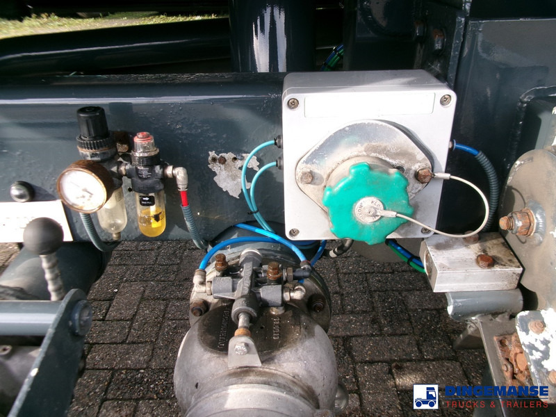 Semi-remorque citerne COBO Fuel tank alu 44.7 m3 / 6 comp: photos 11