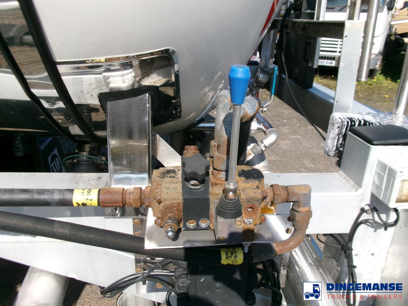 Crédit-bail de Feldbinder Chemical tank (non-ADR) inox 30 m3 / 1 comp + pump Feldbinder Chemical tank (non-ADR) inox 30 m3 / 1 comp + pump: photos 14