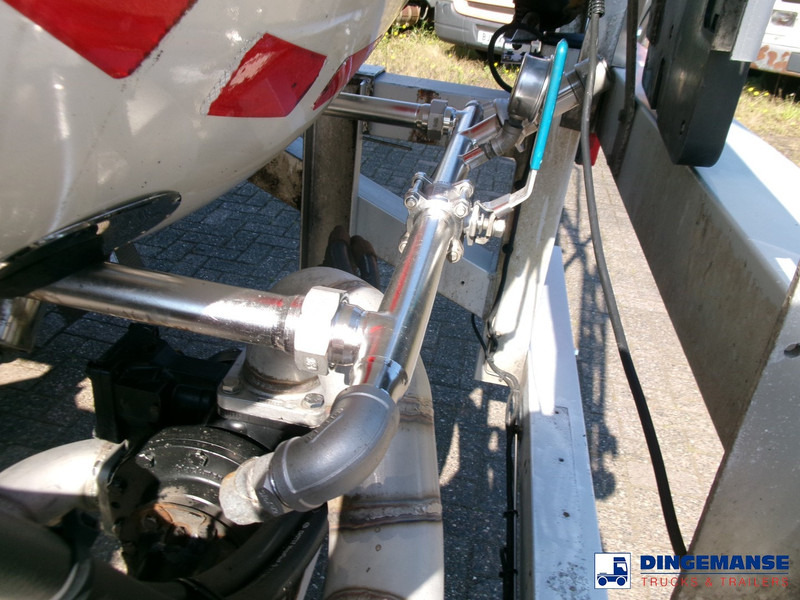 Crédit-bail de Feldbinder Chemical tank (non-ADR) inox 30 m3 / 1 comp + pump Feldbinder Chemical tank (non-ADR) inox 30 m3 / 1 comp + pump: photos 7