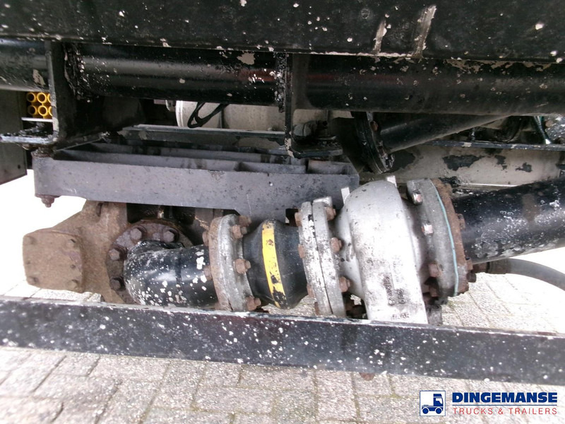 Semi-remorque citerne Heil / Thompson Heavy oil tank alu 34.2 m3 / 1 comp + pump: photos 16 Semi-remorque citerne Heil / Thompson Heavy oil tank alu 34.2 m3 / 1 comp + pump: photos 16