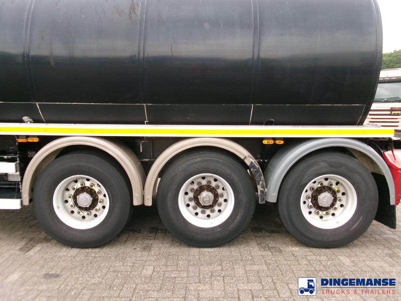 Semi-remorque citerne Heil / Thompson Heavy oil tank alu 34.2 m3 / 1 comp + pump: photos 6 Semi-remorque citerne Heil / Thompson Heavy oil tank alu 34.2 m3 / 1 comp + pump: photos 6