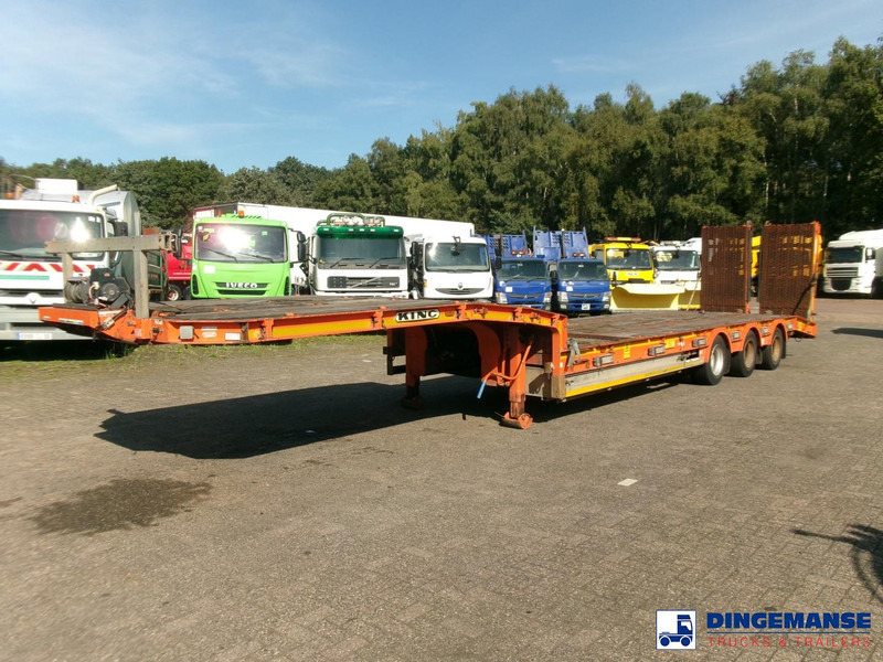 KING 3-axle semi-lowbed trailer 44T + ramps - Semi-remorque surbaissé: photos 1 KING 3-axle semi-lowbed trailer 44T + ramps - Semi-remorque surbaissé: photos 1