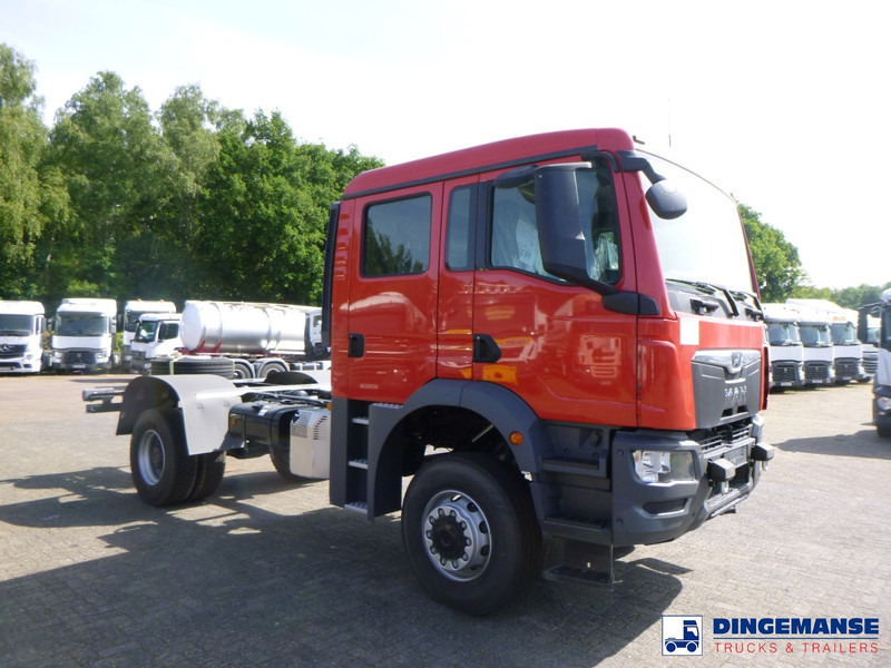 MAN TGM 18.320 4x4 BB chassis / new/unused - Châssis cabine: photos 2 MAN TGM 18.320 4x4 BB chassis / new/unused - Châssis cabine: photos 2