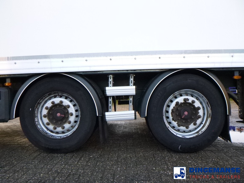 MAN TGX 26.440 6X2 high volume + Fruehauf closed box trailer - Camion fourgon: photos 5 MAN TGX 26.440 6X2 high volume + Fruehauf closed box trailer - Camion fourgon: photos 5