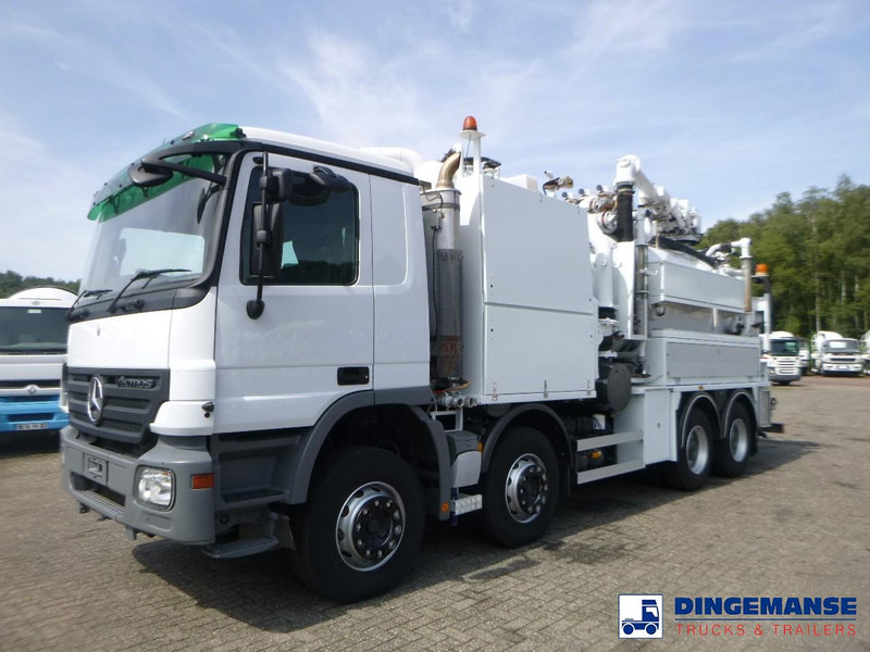 Mercedes-Benz Actros 3241 8x4 RHD Huwer vacuum tank / hydrocureur 15 m3 - Camion hydrocureur: photos 1 Mercedes-Benz Actros 3241 8x4 RHD Huwer vacuum tank / hydrocureur 15 m3 - Camion hydrocureur: photos 1