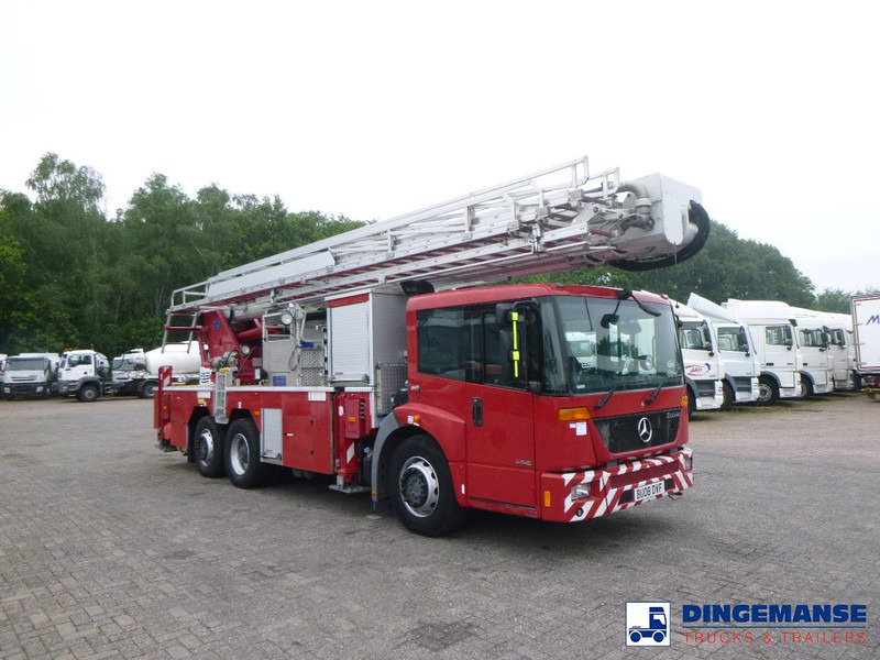 Mercedes-Benz Econic 6x2 RHD Magirus ALP325 fire truck - Camion de pompier: photos 2 Mercedes-Benz Econic 6x2 RHD Magirus ALP325 fire truck - Camion de pompier: photos 2