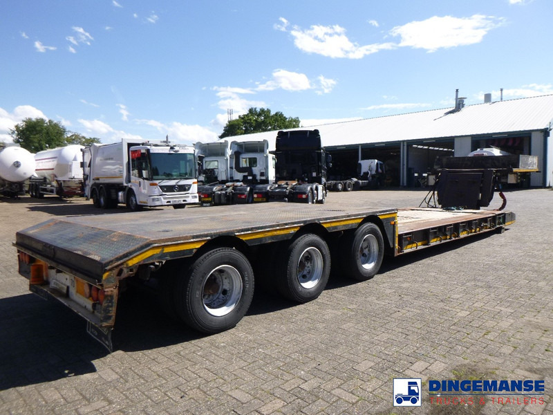 Nooteboom 3-axle lowbed trailer 33 t / extendable 8.5 m - Semi-remorque surbaissé: photos 4 Nooteboom 3-axle lowbed trailer 33 t / extendable 8.5 m - Semi-remorque surbaissé: photos 4