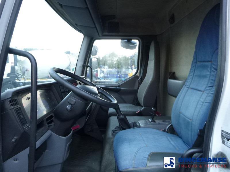 Photo d'intérieur 1: Camion à rideaux coulissants Renault Midlum 180 dci 4x2 curtain sider