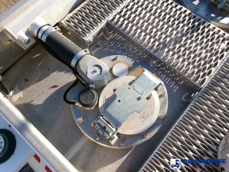 Camion citerne Renault Midlum 270 4x2 fuel tank 11.5 m3 / 4 comp ADR 26-04-2024: photos 16 Camion citerne Renault Midlum 270 4x2 fuel tank 11.5 m3 / 4 comp ADR 26-04-2024: photos 16