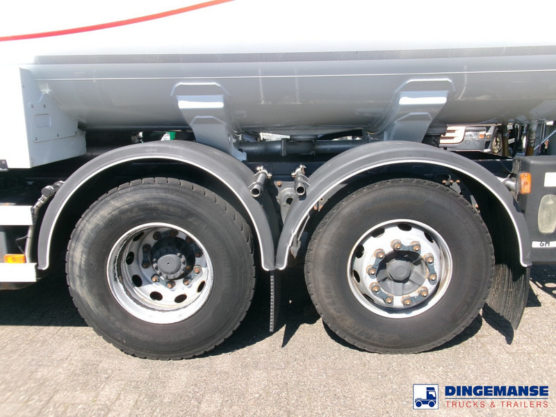 Renault Premium 310 6x2 fuel tank 19 m3 / 5 comp ADR 25-04-2024 - Camion citerne: photos 5 Renault Premium 310 6x2 fuel tank 19 m3 / 5 comp ADR 25-04-2024 - Camion citerne: photos 5