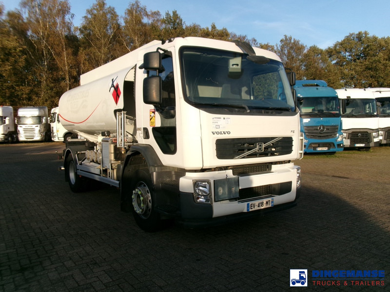 Volvo FE 280 4x2 fuel tank 13.3 m3 / 4 comp - Camion citerne: photos 2 Volvo FE 280 4x2 fuel tank 13.3 m3 / 4 comp - Camion citerne: photos 2