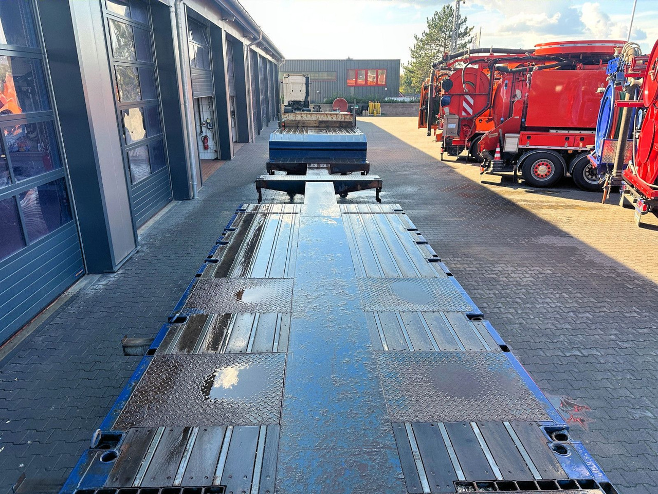 Crédit-bail de  HRD 3-Achs Jumbo Tele Tieflader ausziehbar Lift+Lenk HRD 3-Achs Jumbo Tele Tieflader ausziehbar Lift+Lenk: photos 7 Crédit-bail de  HRD 3-Achs Jumbo Tele Tieflader ausziehbar Lift+Lenk HRD 3-Achs Jumbo Tele Tieflader ausziehbar Lift+Lenk: photos 7