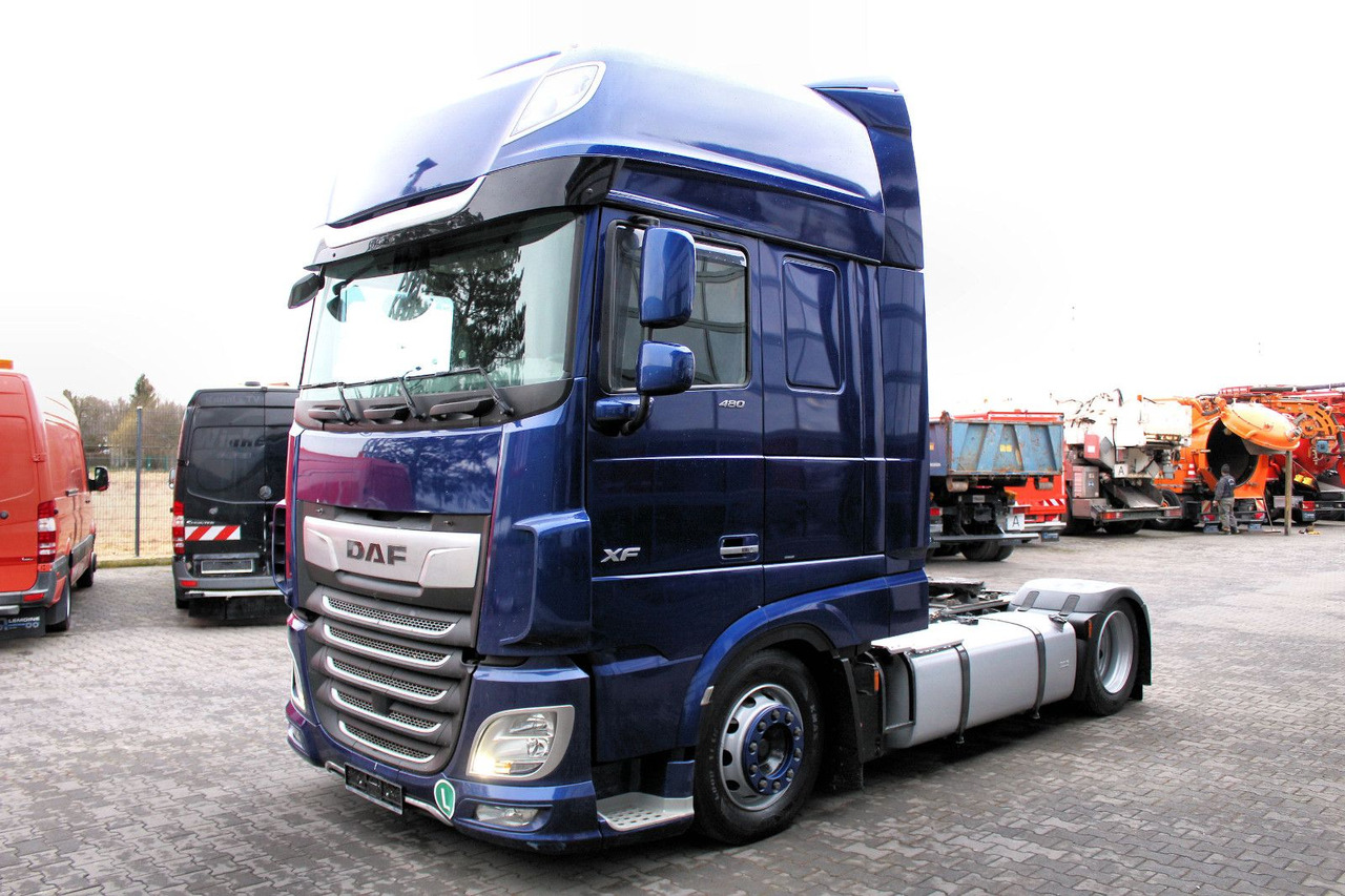 DAF XF 480 FT 4x2 SZM Lowliner !!! TOP !!! - Tracteur routier: photos 3 DAF XF 480 FT 4x2 SZM Lowliner !!! TOP !!! - Tracteur routier: photos 3