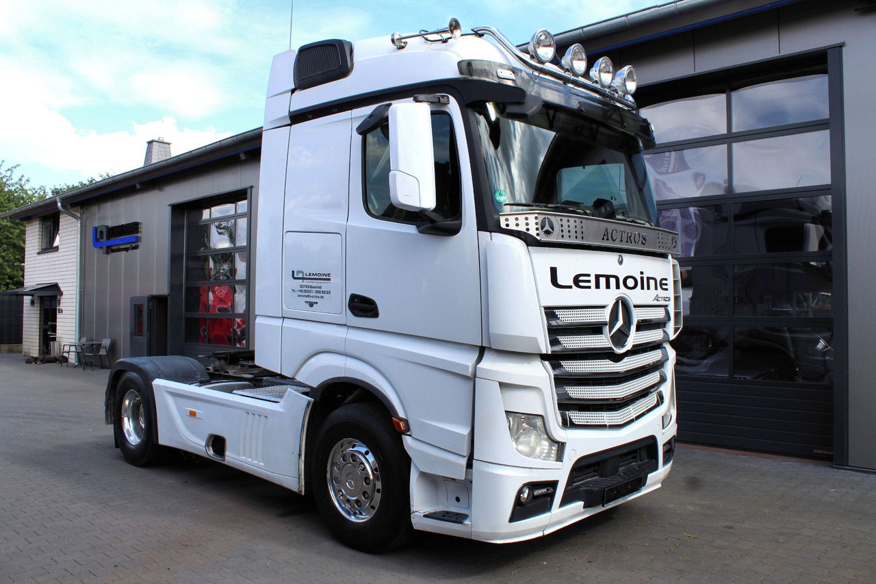 Mercedes-Benz Actros 1853 4x2 LS +Hydraulik + neuer AT-Motor - Tracteur routier: photos 2 Mercedes-Benz Actros 1853 4x2 LS +Hydraulik + neuer AT-Motor - Tracteur routier: photos 2