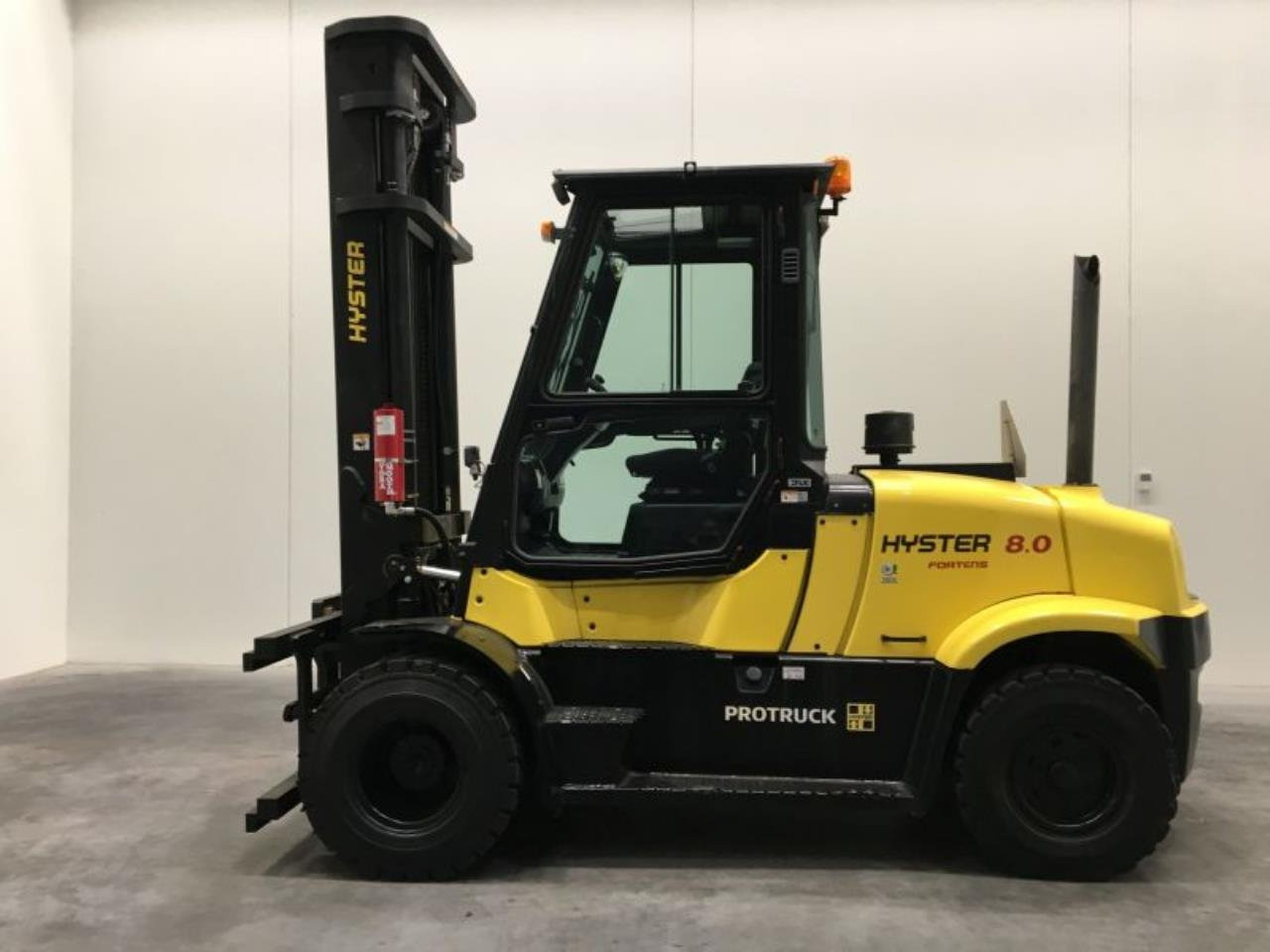 Hyster H8.0FT-6 - Chariot porte-conteneur: photos 1 Hyster H8.0FT-6 - Chariot porte-conteneur: photos 1